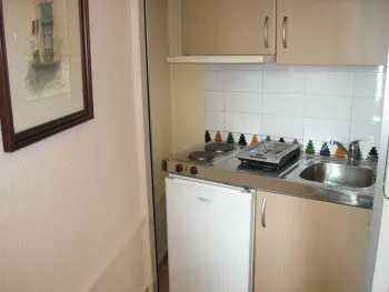 Estudio en carihuela-torremolinos a 50 m de la playa (5)
