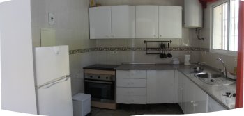 Se alquila estupendo chalet para 6 personas. (4)