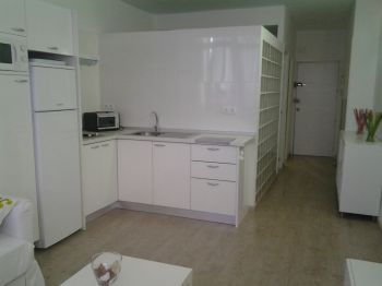 Estudio céntrico con bonitas vistas (3)