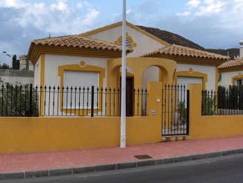 Villa a 12 km de la playa