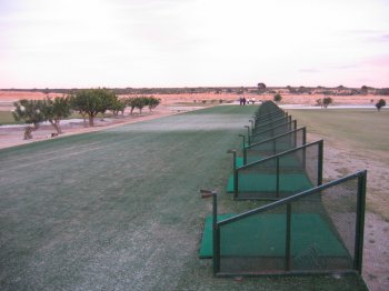 Chalet pareado en urbanización con campo de golf (5)