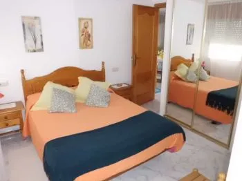 SANXENXO (Portonovo) piso centrico y economico (6)