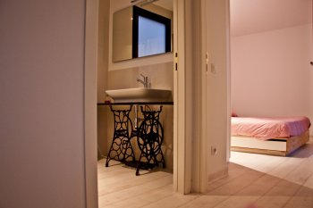 Casa unifamiliar nueva de diseño y ecológica cerca de playa y mont (3)