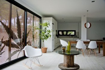 Casa unifamiliar nueva de diseño y ecológica cerca de playa y mont (6)