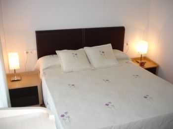 Apartamento alto standing 2ª linea mar (3)