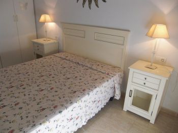 Apartamento  planta Baja con piscina  (3) 