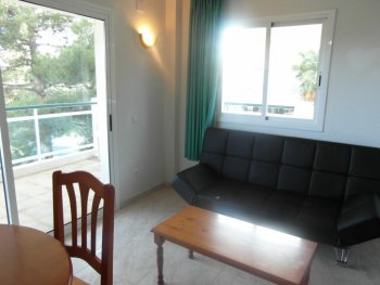 Se alquila apartamento 6 plazas en salou 1ª linea mar (calle bosc (4)