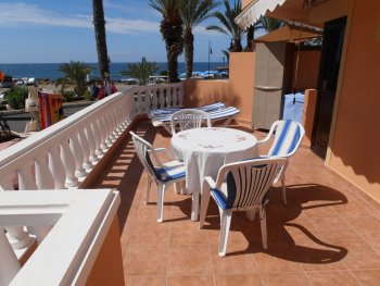Bonito apartamento en primera linea de playa (6)