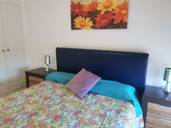 Se alquila apartamento de 1 habitacion con unas vistas impresionan (2)
