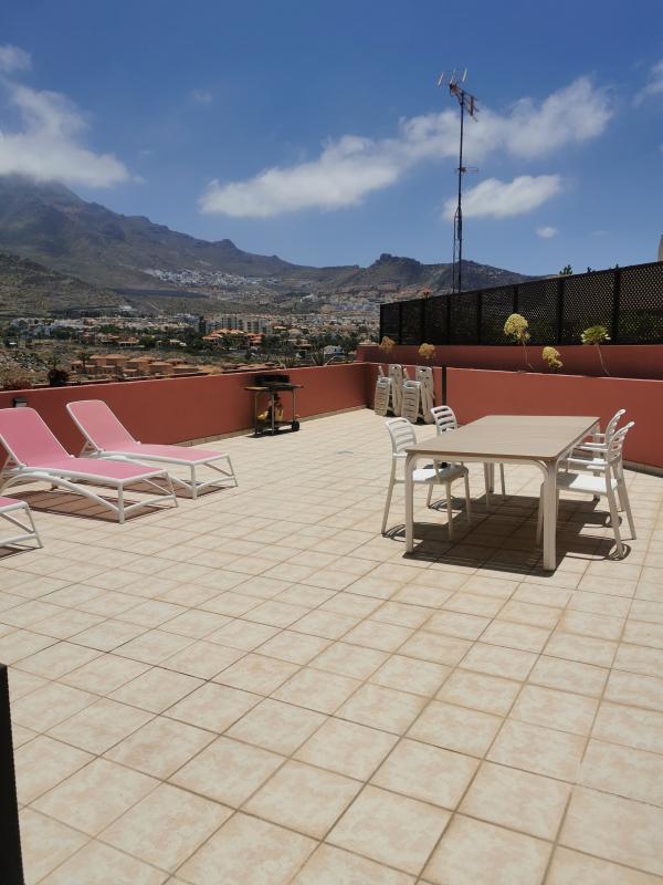 Se alquila apartamento de 1 habitacion con unas vistas impresionan (5)