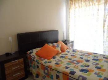 Se alquila apartamento de 1 habitacion con unas vistas impresionan (2)