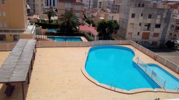 Piscina comunitaria y solarium