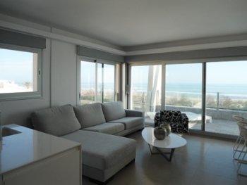 Apartamento nuevo en primera linea de playa (3)