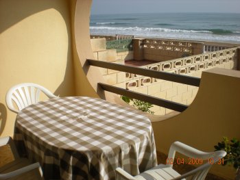 Bungalow vacacional en 1ª linea de playa (3)