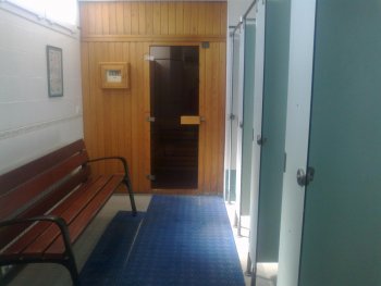 Apartamento con yacussi,piscina climatizada,sauna,padel,gimnasio a (3)