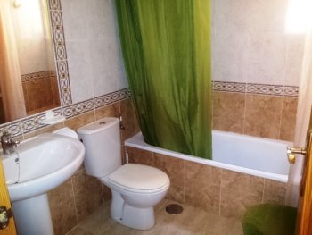 Chalet piscina indep.5 dormitorios,4 aseos,10 pax,3km a playa (6)