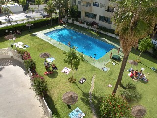 ALQUILO PARA VACACIONES Y ESTANCIAS CORTAS BONITO PISO EN TORREMOLINOS.