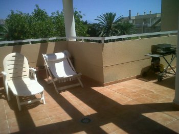 OFERTA MES OCTUBRE 500 EUROS/ SEMANA 190!!!!Apartamento-Atico Muy coqueto y SemiNuevo,Playa Muchavista Alicante a 50 metros de la Playa!!!!!!De 2 a 4  personas.