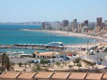 Precioso Bungalow de 140 m en El Campello, a 200 m. de la playa