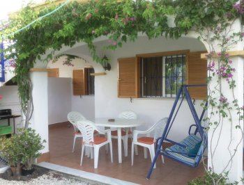 OFERTA ALQUILER BUNGALOW A 250 M DE LA PLAYA DE VERA (ALMERIA)