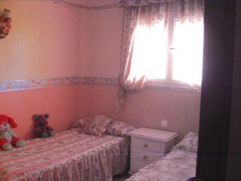 En 1ª linea de playa isla cristina(huelva) apto.2 dorm. con piscin (3)