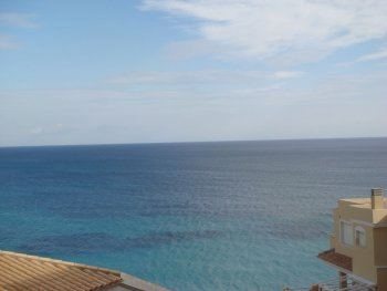 Alquilo apartamento vistas al mar