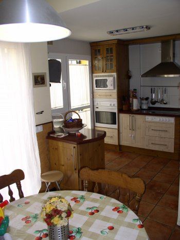 Vende y alquila por temporadas una preciosa casa adosada en las re (4)