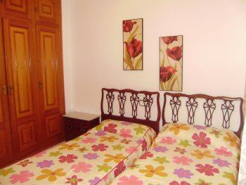 Chalet con jardin y piscina para 10 personas cerca del pueblo y pl (3)