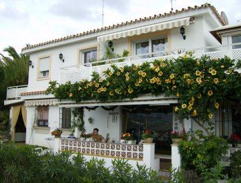 Bonito apartamento cerca de puerto banus (2)