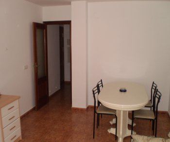Apartamento cómodo. 5 minutos playa