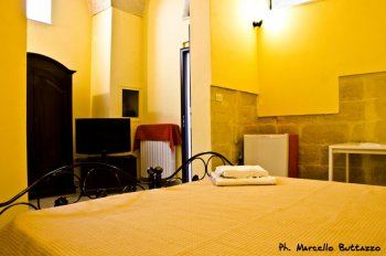 Lecce italia vacaciones en casa con terraza panorámica