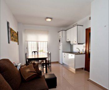 SALÓN-COCINA
