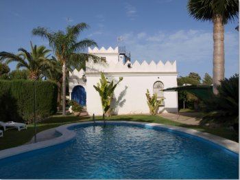 Chalet en 2ª línea de playa (2)