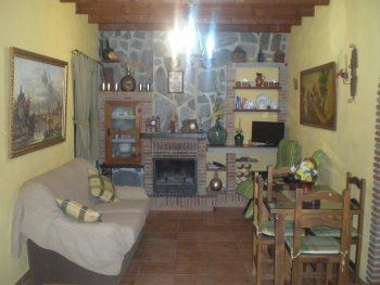 Cortijo de campo con piscina de agua salada (5)