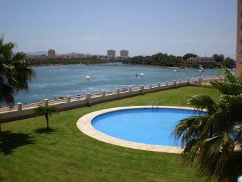 1ª línea mediterráneo, para 4-6 personas, piscinas, jacuzzi aire libre, gimnasio, garaje, pesca, buceo, excursiones marítimas