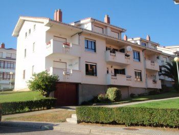 Apartamento en la costa central asturiana con vistas mar (2)