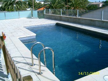Zona Piscina-solarium