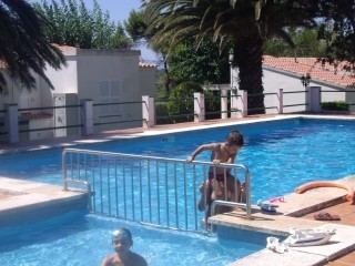 ALQUILO BONITO APARTAMENTO EN MENORCA