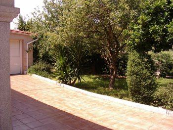 Vivienda de dos plantas entre marín y bueu (4)