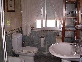 Vivienda de dos plantas entre marín y bueu (5)