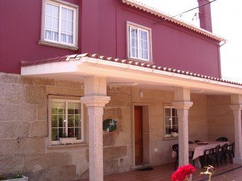 Vivienda de dos plantas entre marín y bueu (1)