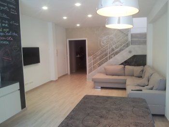 Casa en el centro de ciudadela con garaje y piscina privada (2)