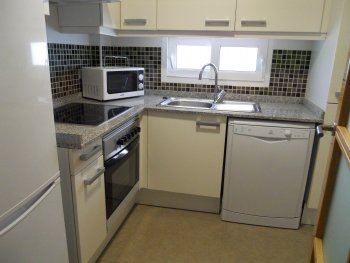 Apartamento de 2 dormitorios, 2 baños a.a a pie de playa (3)