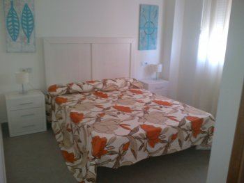 Apartamento de 2 dormitorios, 2 baños a.a a pie de playa (4)