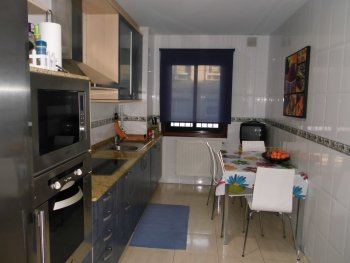 Apartamento muy bien situado (3)