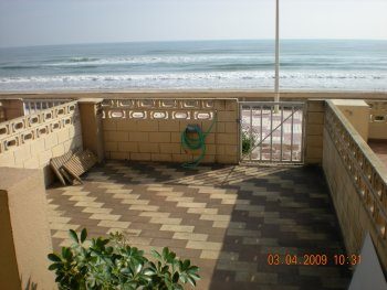 Bungalow vacacional en 1ª linea de playa (1)