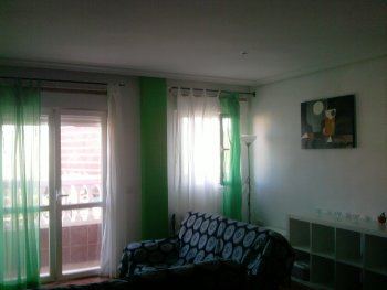 Agradable apartamento con vistas al mar y tan sólo 5 minutos andan (2)
