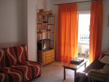 Se alquila apartamento en zahara de los atunes