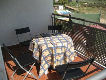 Isla canela amplio y nuevo (1)