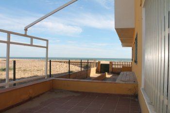 Casa adosada, primera linea playa